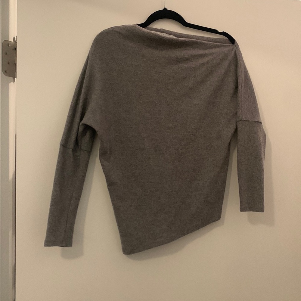 Grey long sleeve shirt